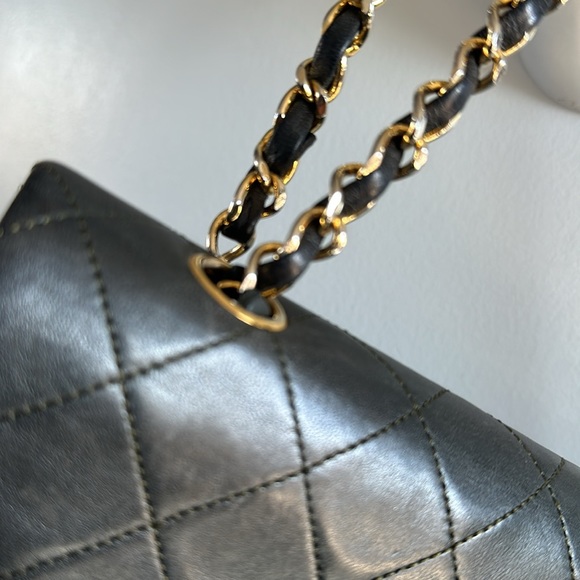 Vintage authentic Chanel gray double flap bag - Picture 3 of 9